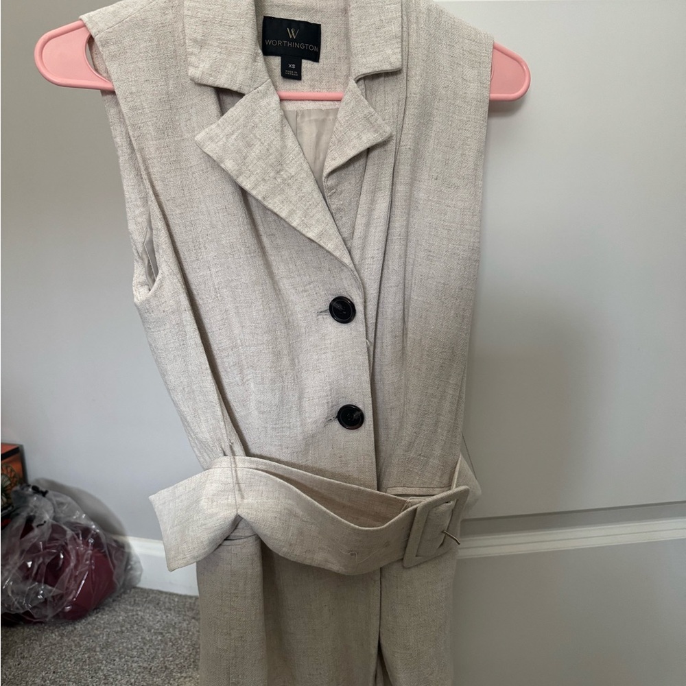 Worthington Light Tan Sleeveless Vest with Belt